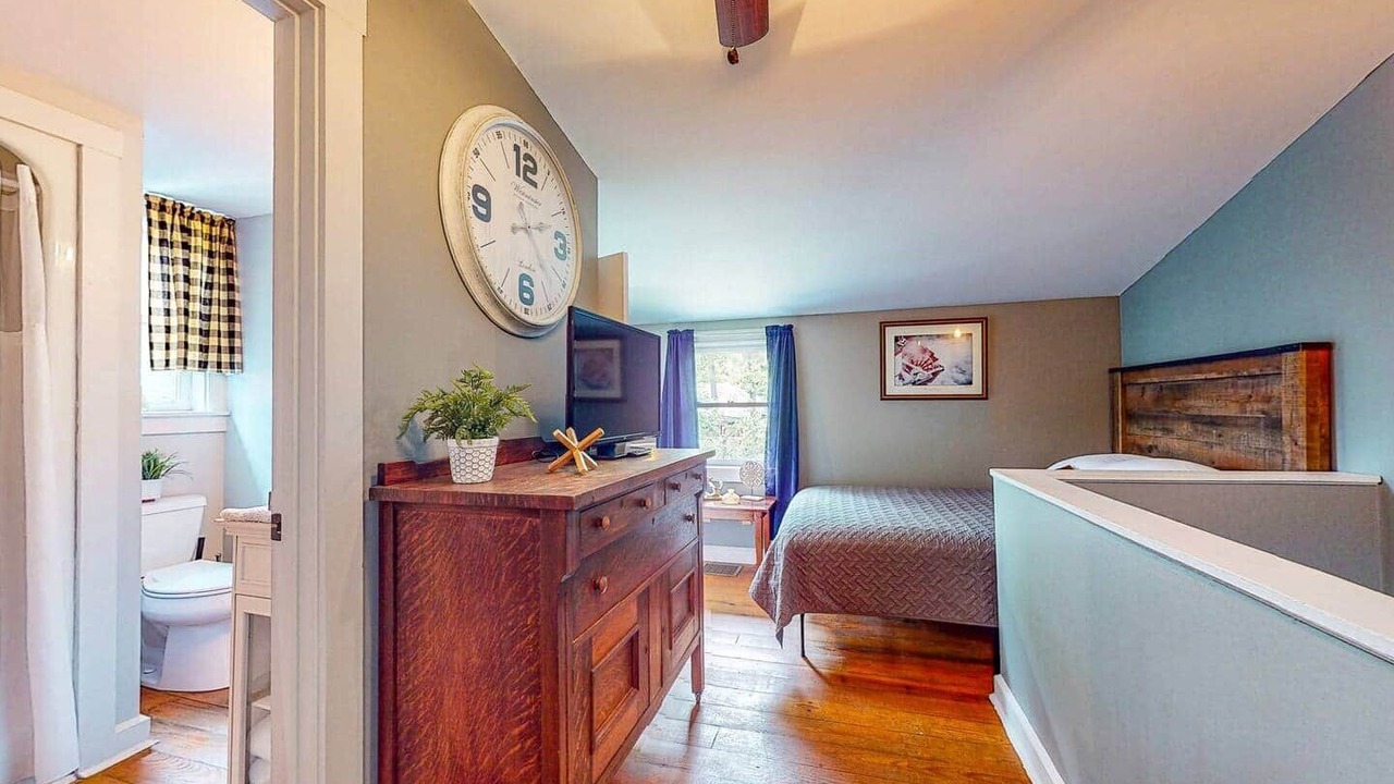 Photo of Bedroom in Augusta