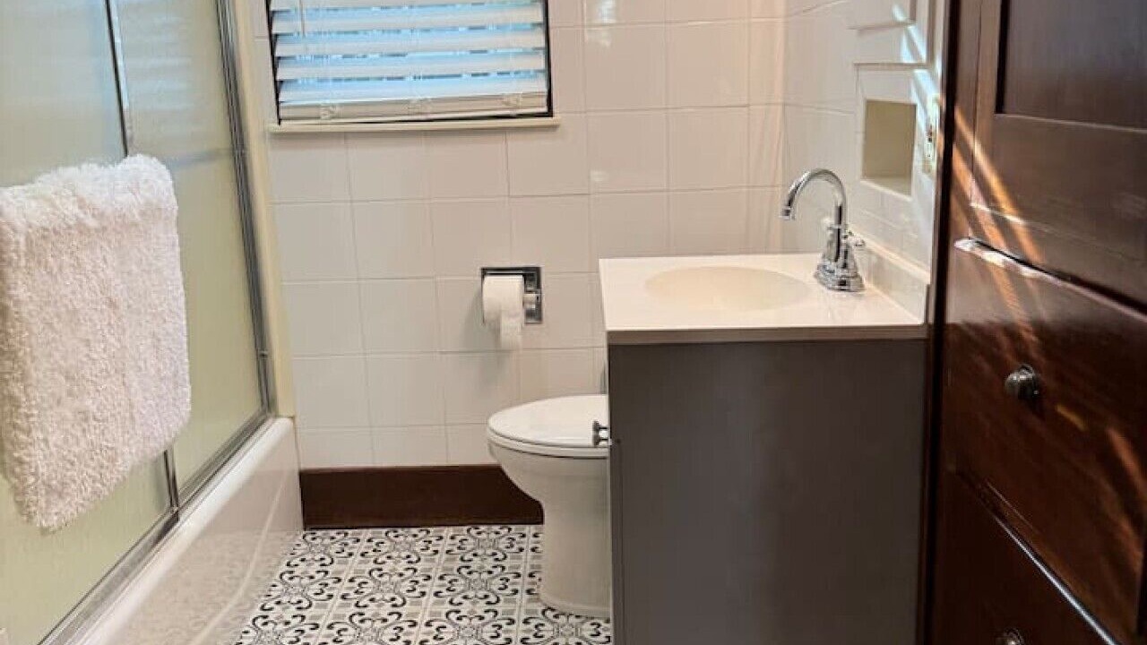 Photo of Bathroom in Elkhart