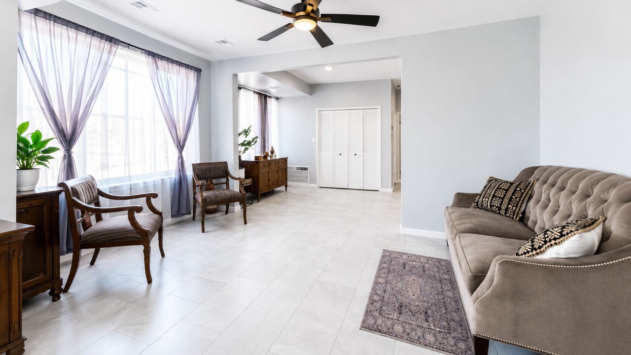 Photo of Livingroom in New Center Detroit