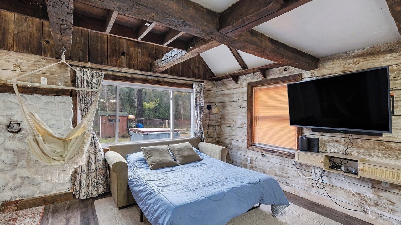 Photo of Bedroom in Newaygo