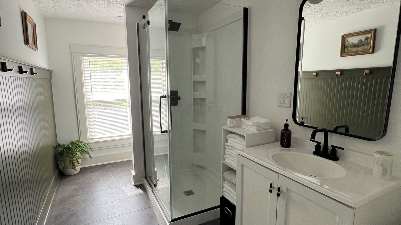 Photo of Bathroom in West Washington