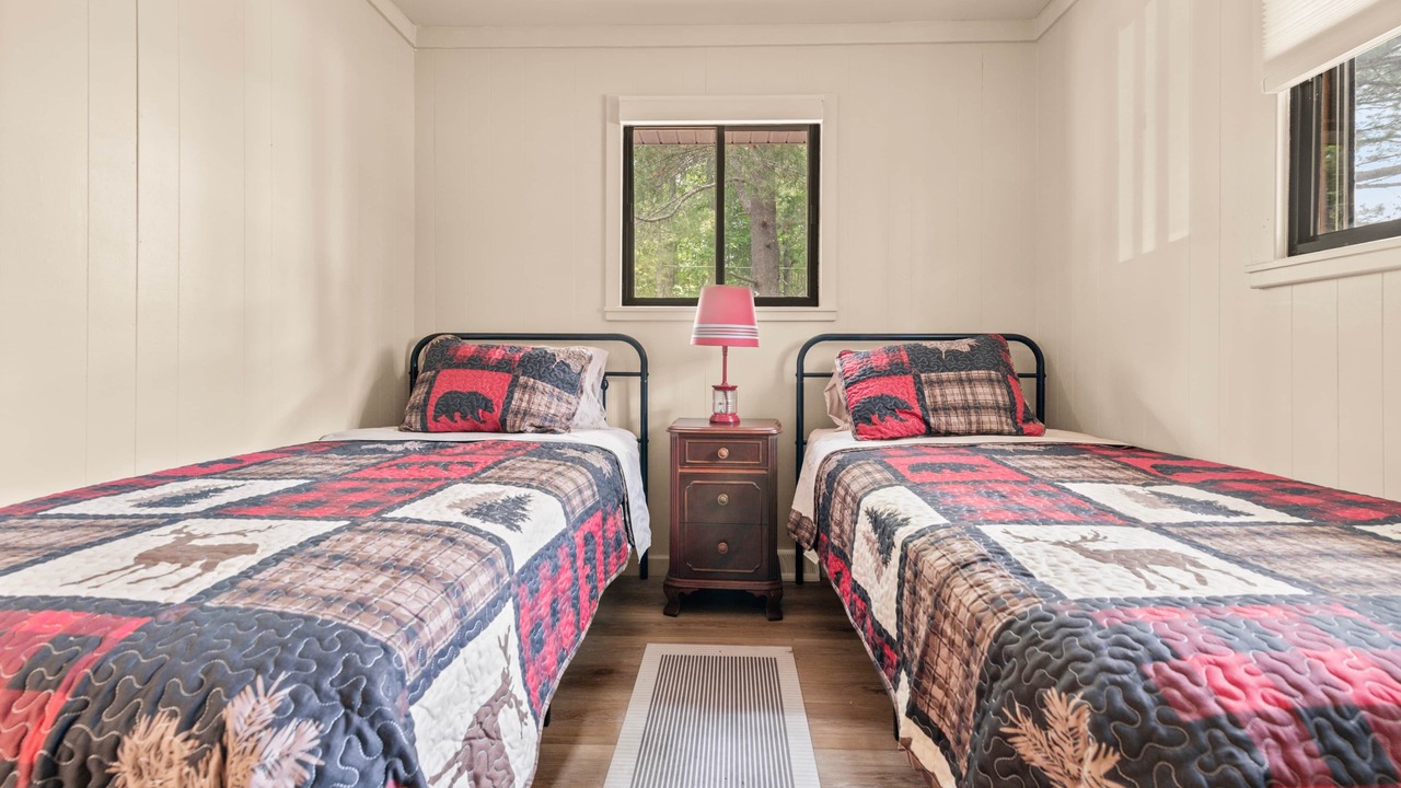 Photo of Bedroom in Higgins Lake