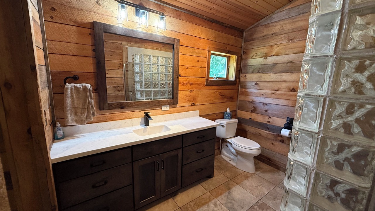 Photo of Bathroom in Hibbing
