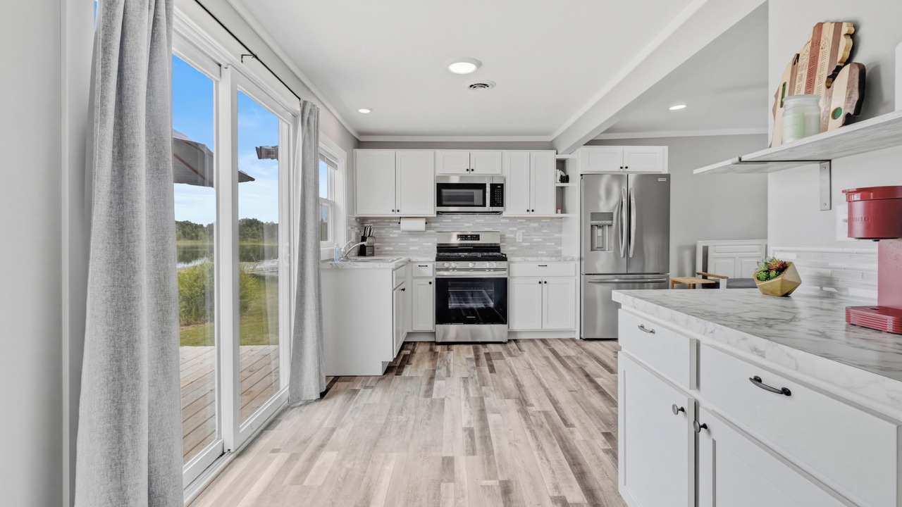 Photo of Kitchen in Six Lakes