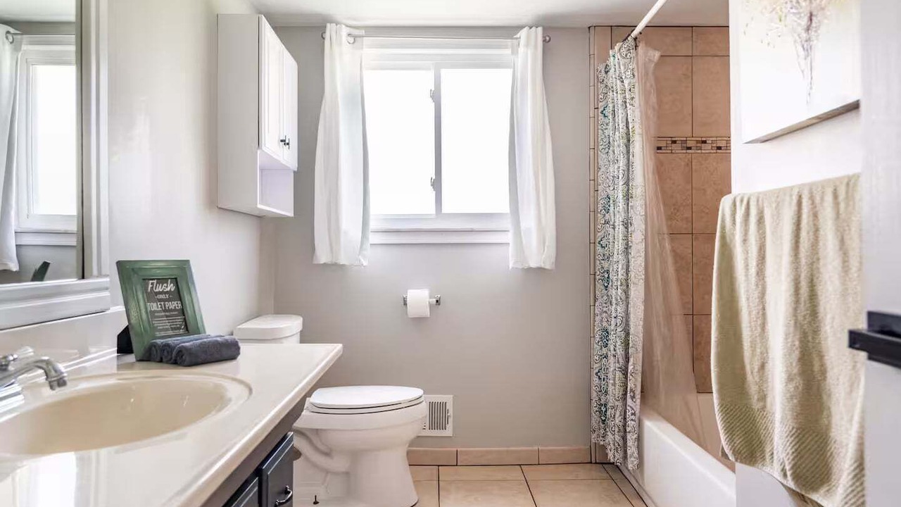 Photo of Bathroom in Holly