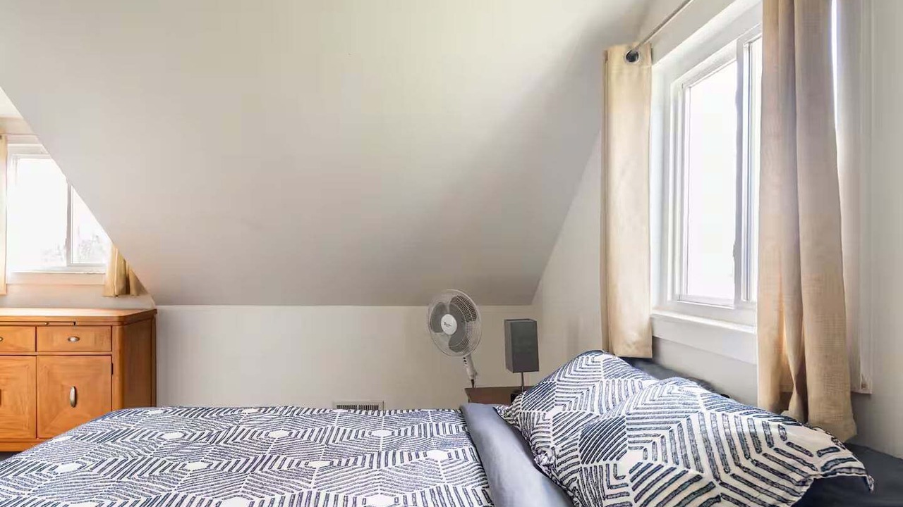 Photo of Bedroom in Holly
