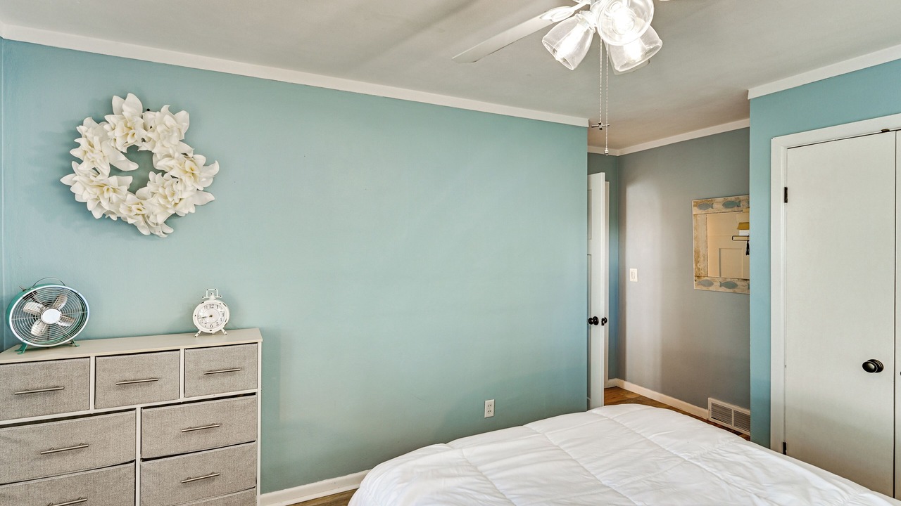 Photo of Bedroom in Battle Creek