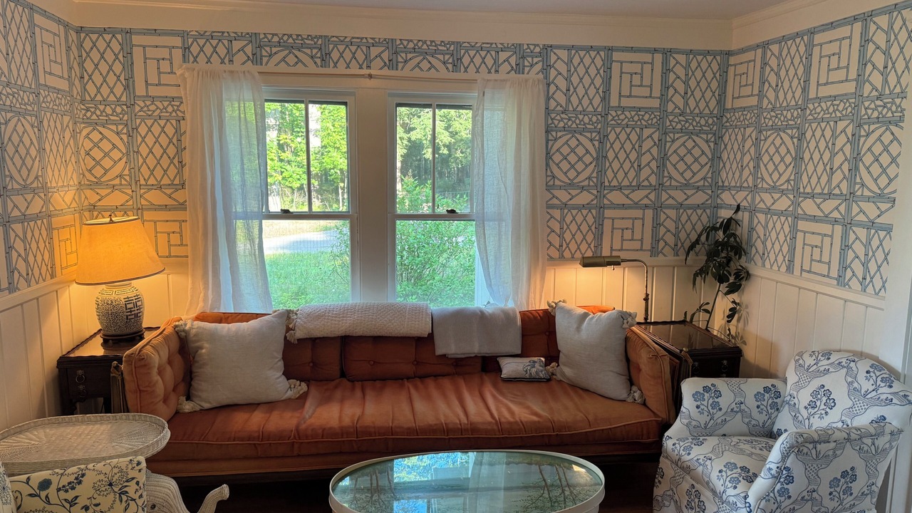 Photo of Livingroom in Forest Beach