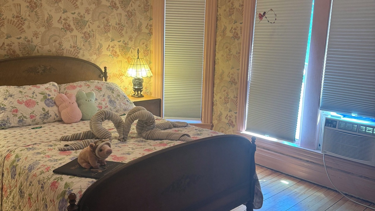 Photo of Bedroom in Belleville