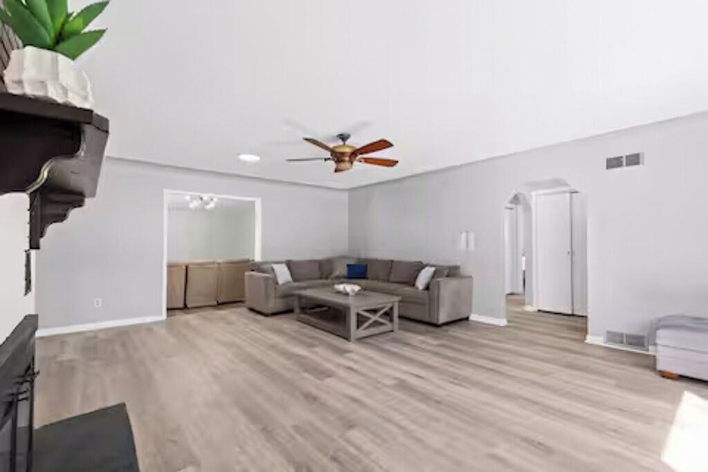 Photo of Livingroom in Waterford