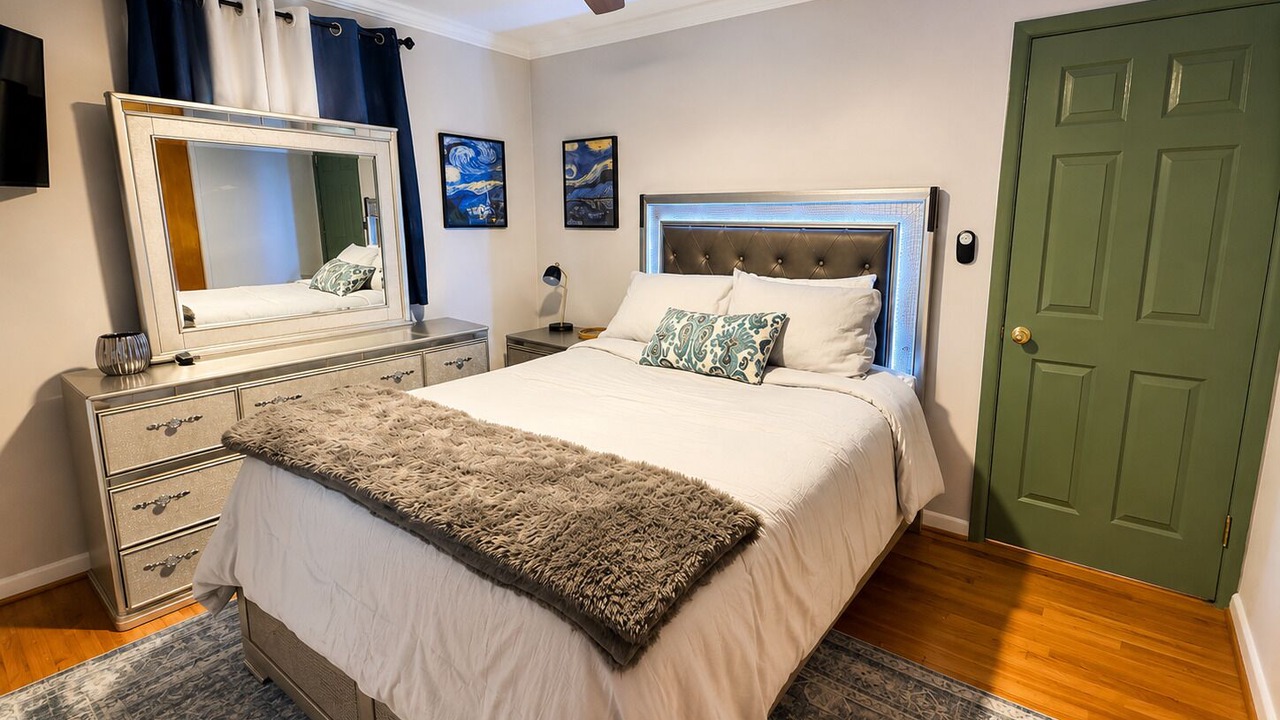 Photo of Bedroom in Madison Heights