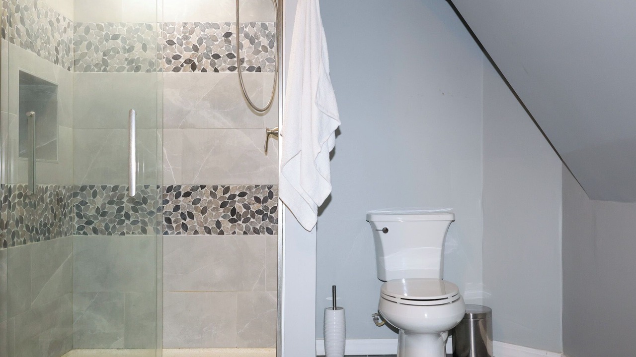 Photo of Bathroom in Woodlawn