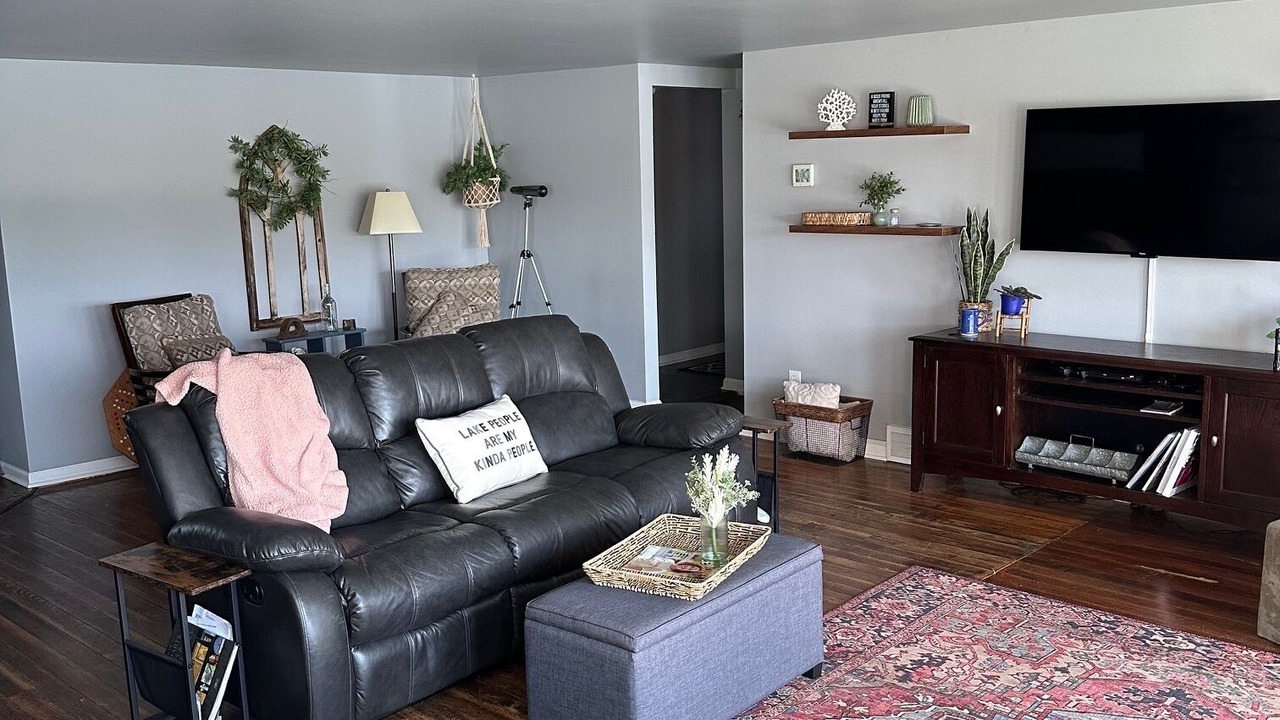 Photo of Livingroom in Plainwell