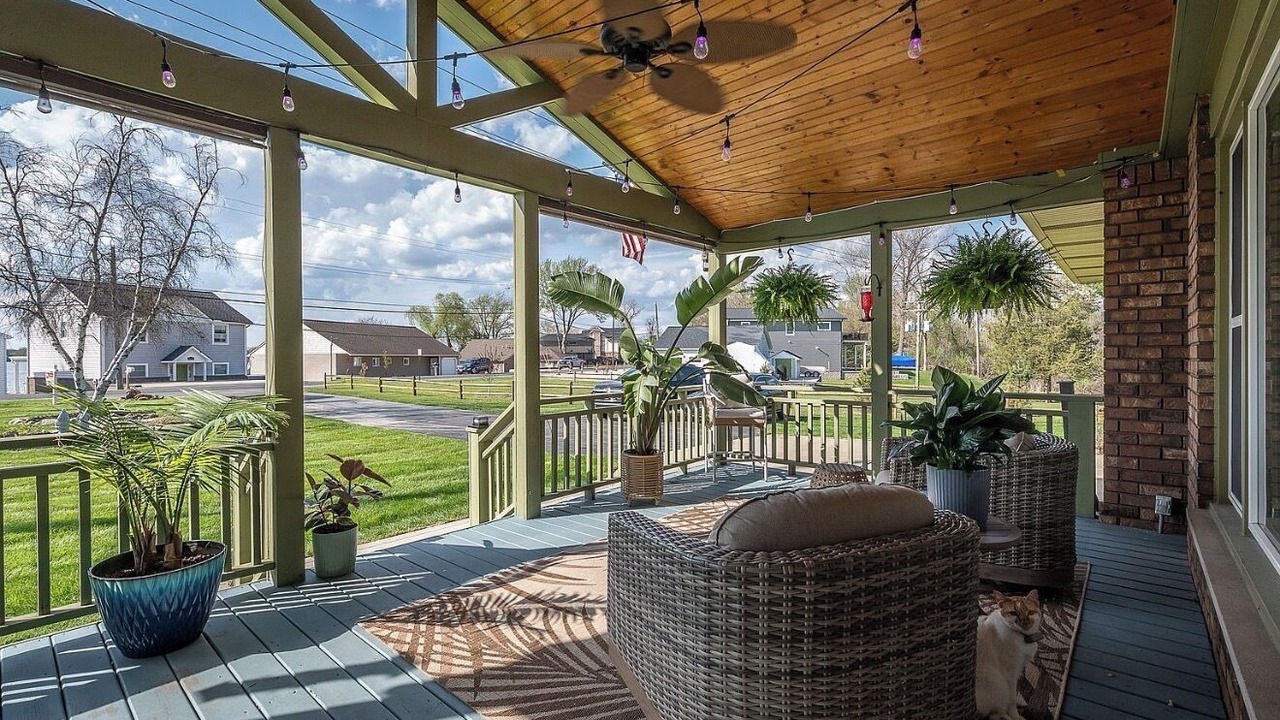 Photo of Patio Balcony in Whitmore Lake