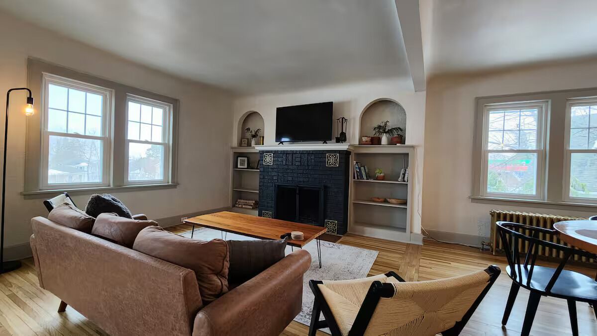 Photo of Livingroom in Lakeside - Lester Park