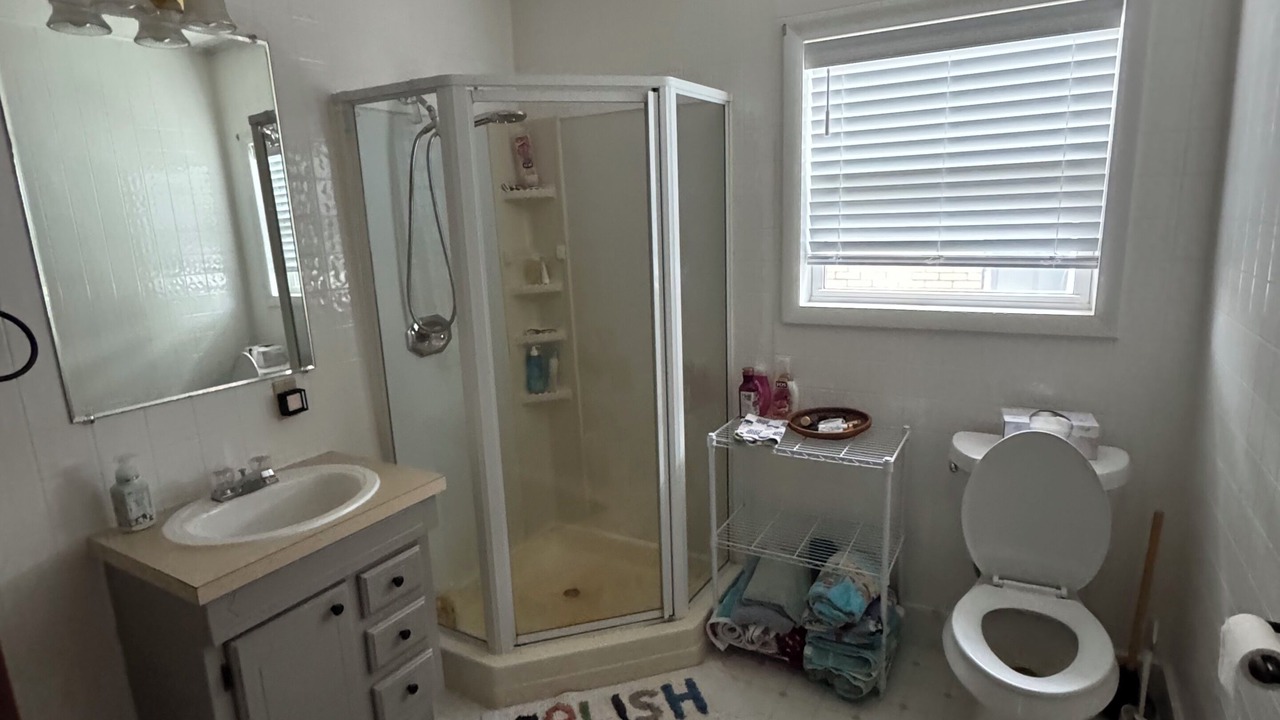 Photo of Bathroom in Crystal