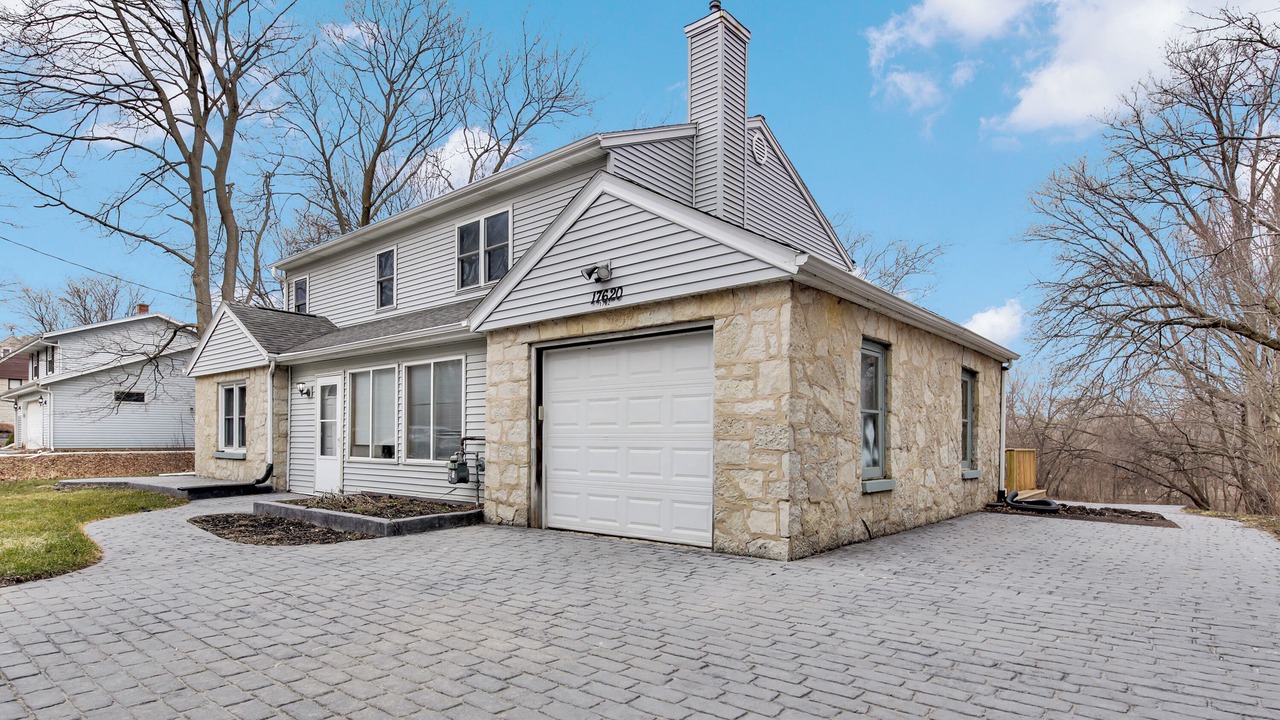 Photo of Outdoor in Brookfield