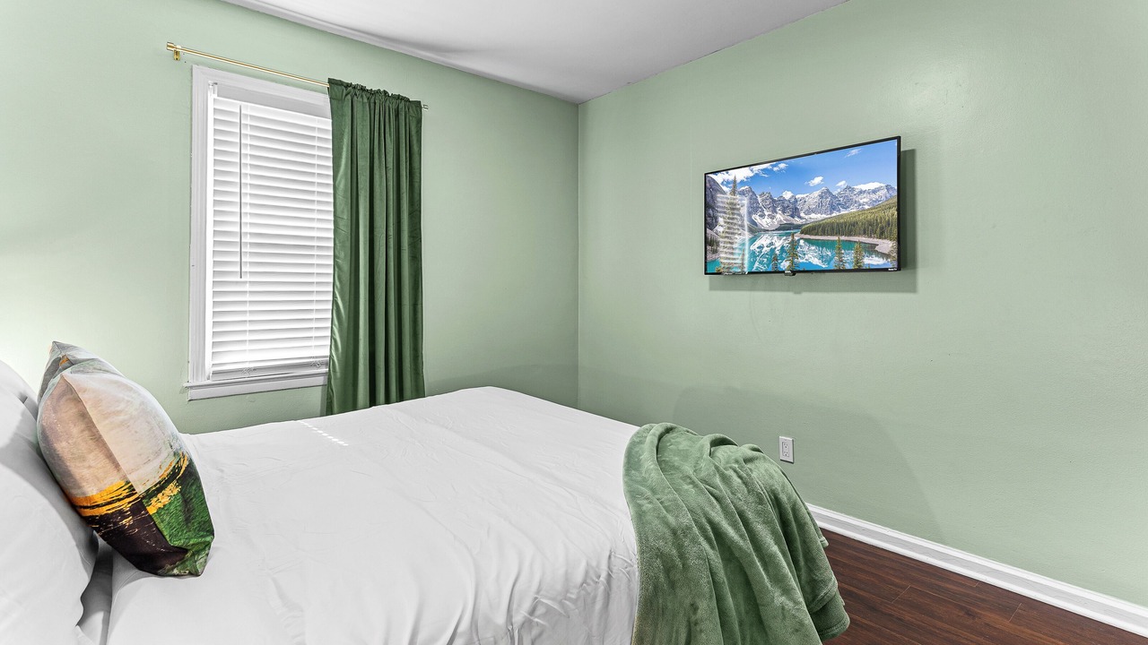 Photo of Bedroom in Melvindale