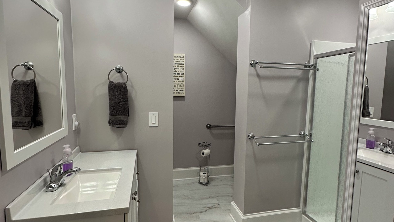 Photo of Bathroom in Saranac