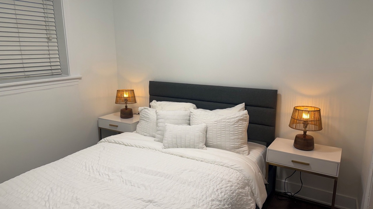 Photo of Bedroom in North Center