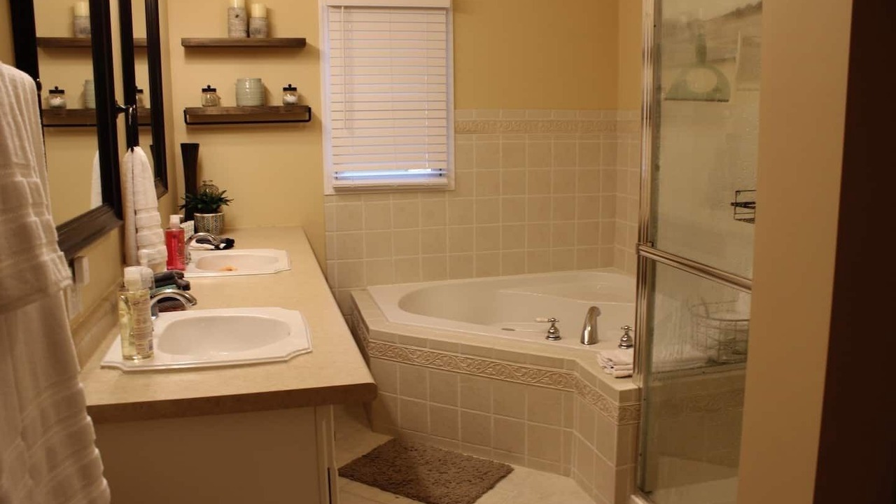 Photo of Bathroom in Cub Run