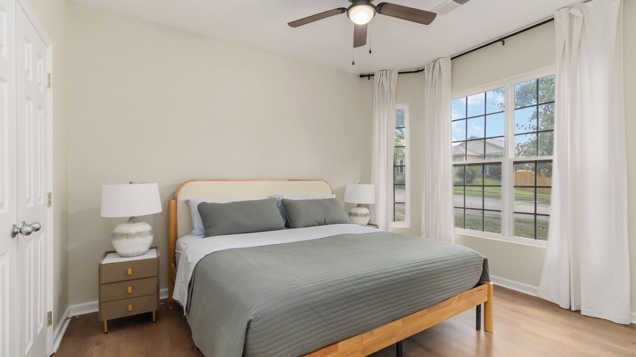 Photo of Bedroom in Masterson Station