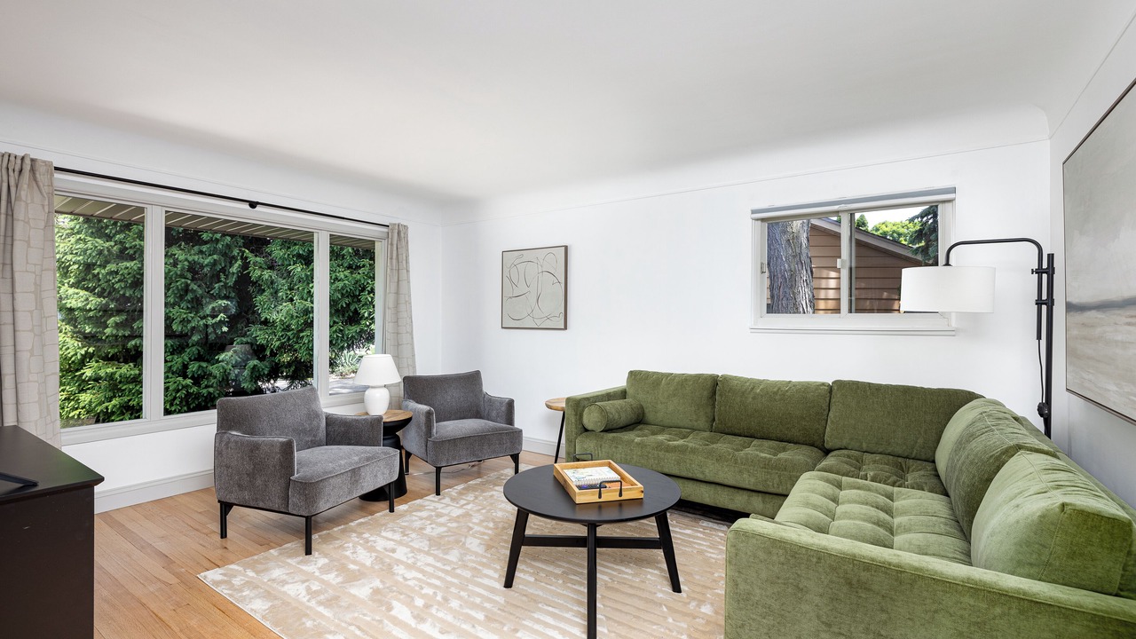 Photo of Livingroom in Plymouth