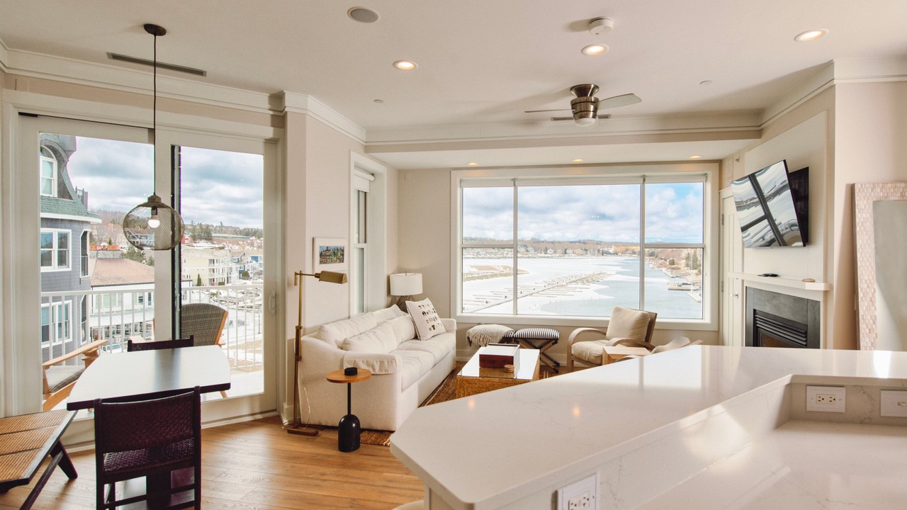 Photo of Livingroom in Bay Harbor