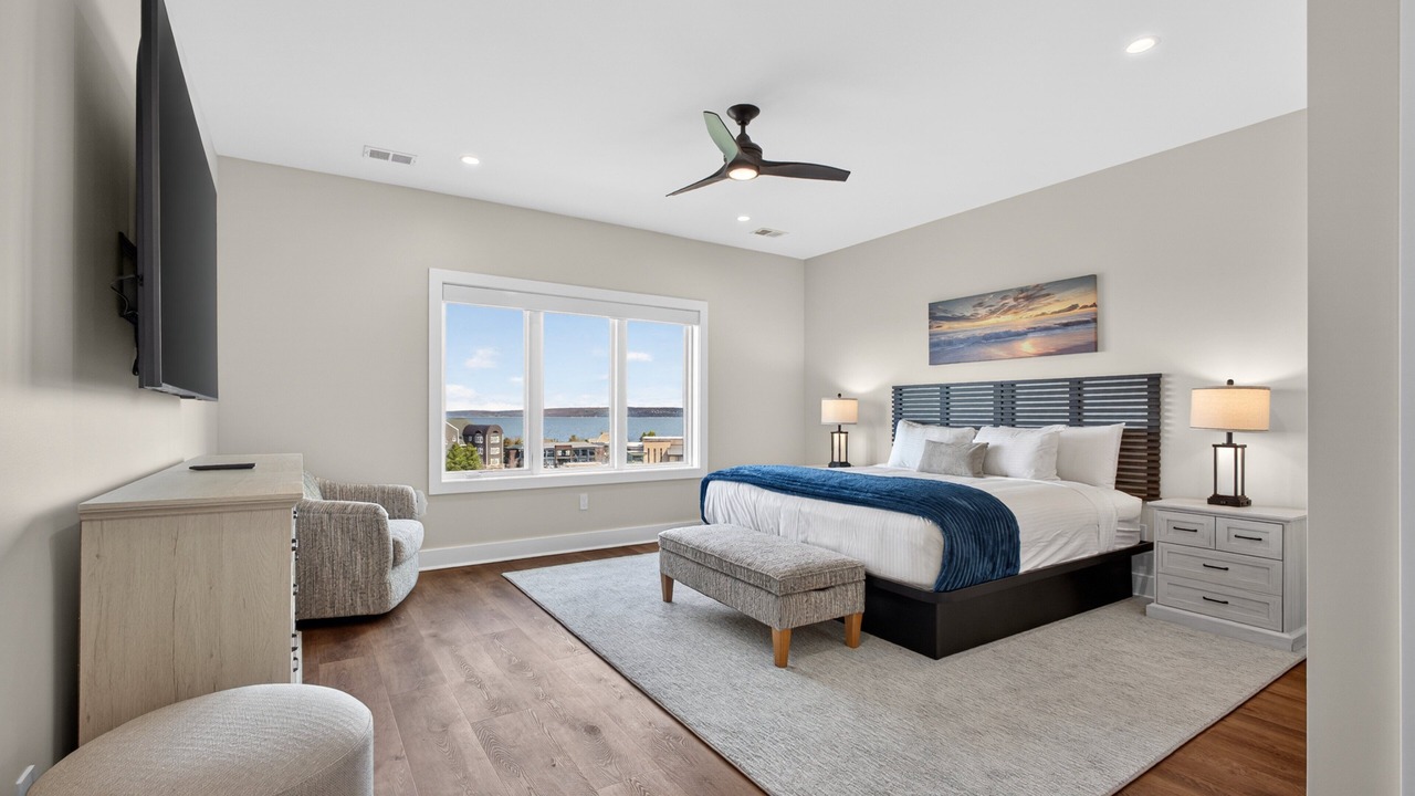 Photo of Bedroom in Bay Harbor