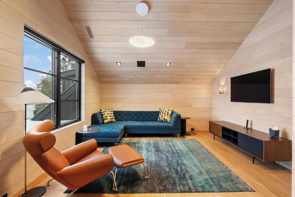 Photo of Livingroom in Bay Harbor