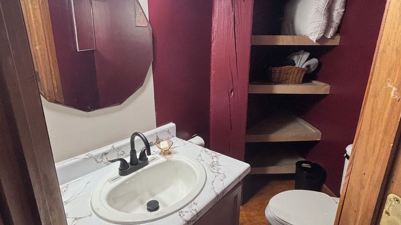Photo of Bathroom in Mexicantown - Southwest Detroit