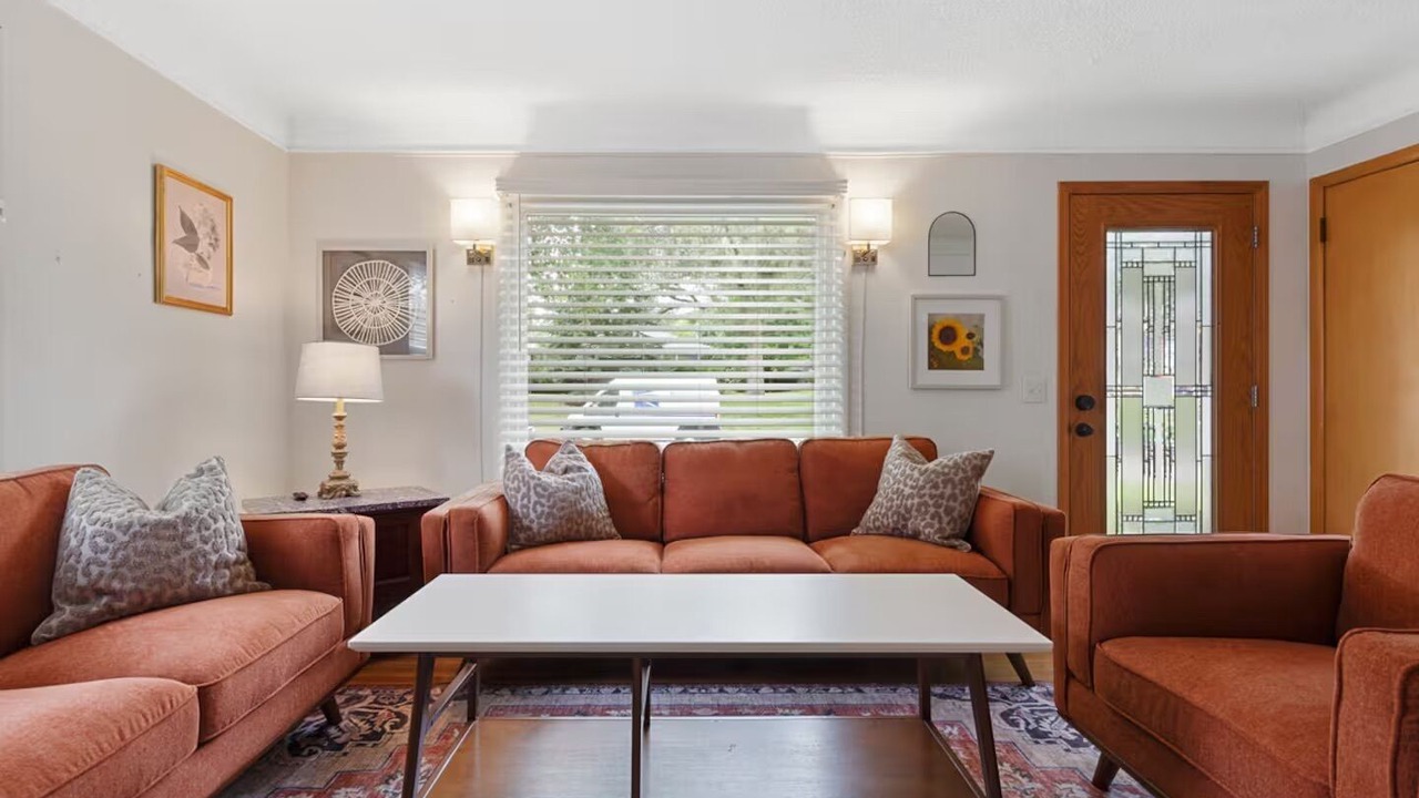 Photo of Livingroom in St. Louis Park