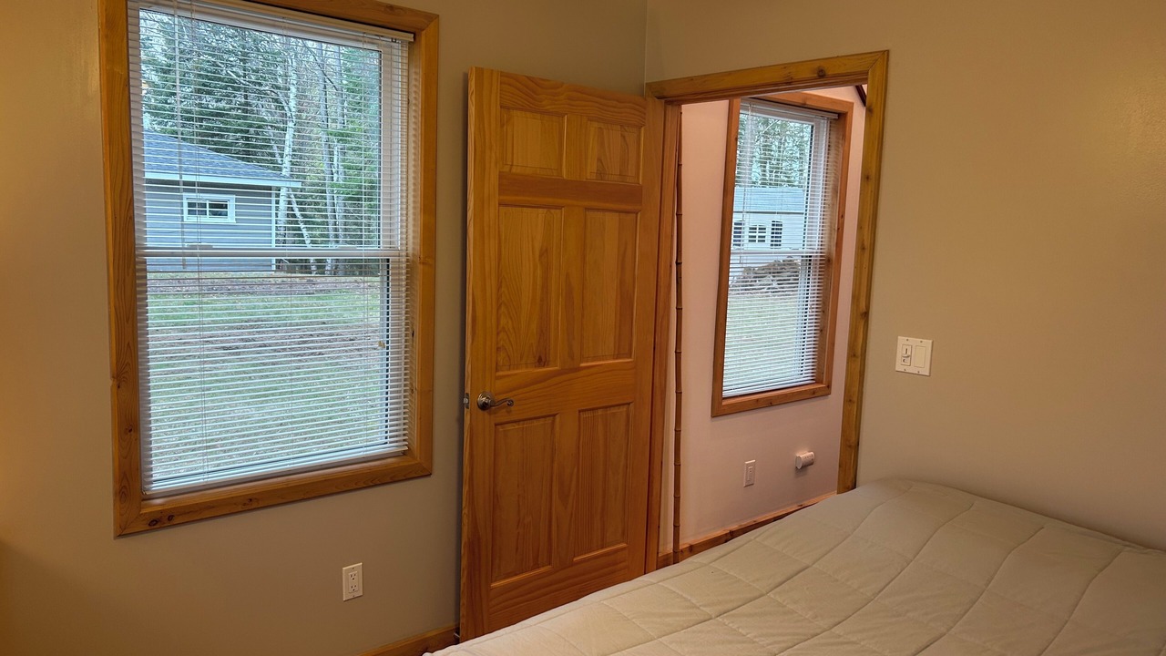 Photo of Bedroom in Hale