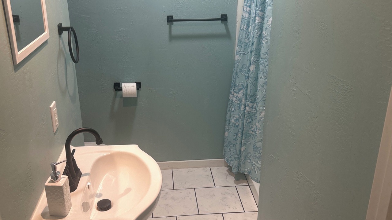 Photo of Bathroom in Anna