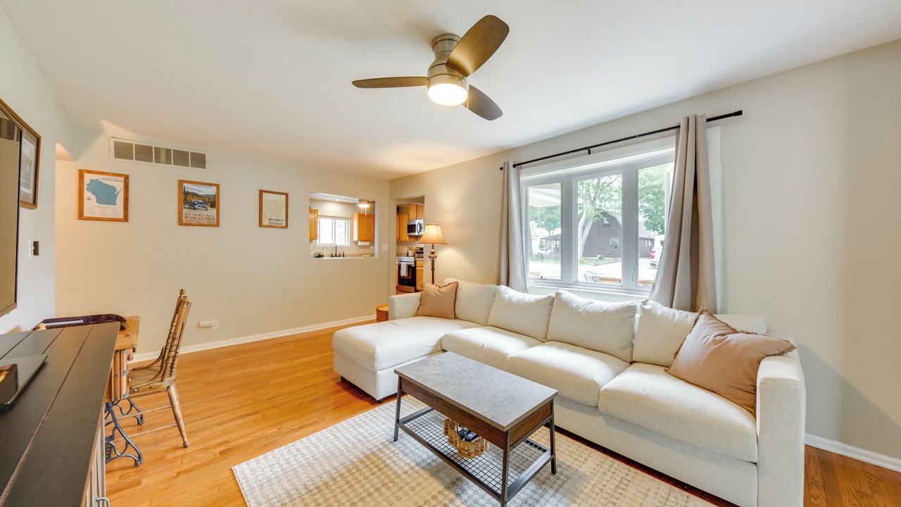 Photo of Livingroom in Twin Lakes