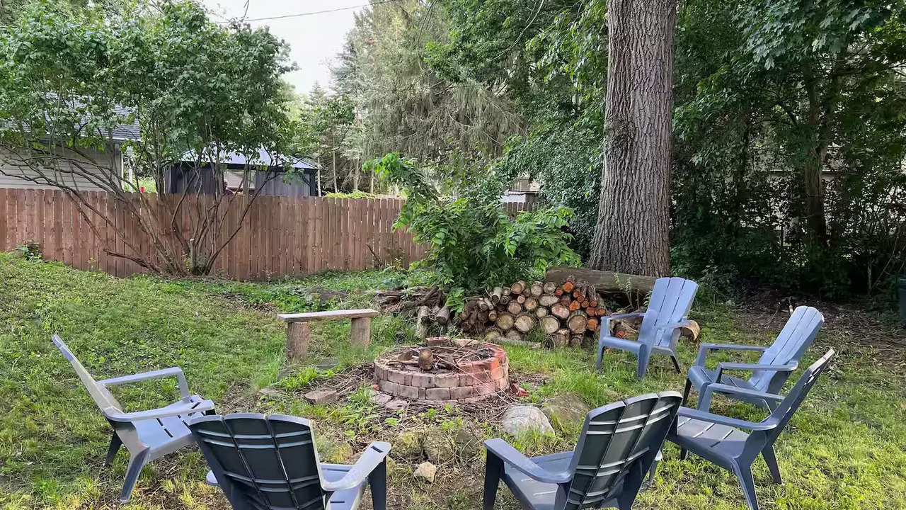 Photo of Outdoor in Newville