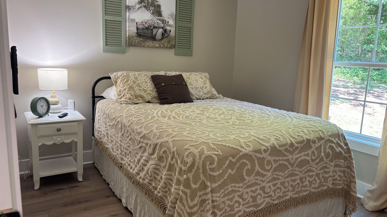 Photo of Bedroom in Bowling Green