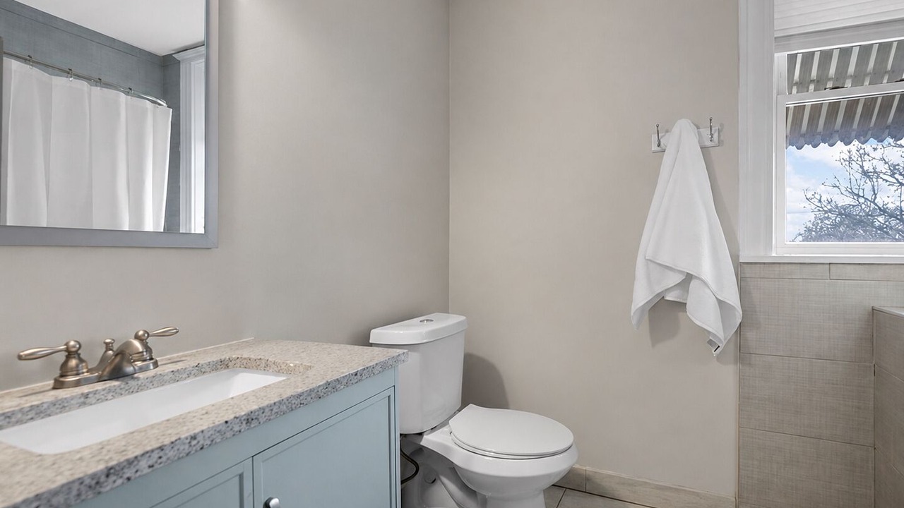 Photo of Bathroom in Tower Grove East
