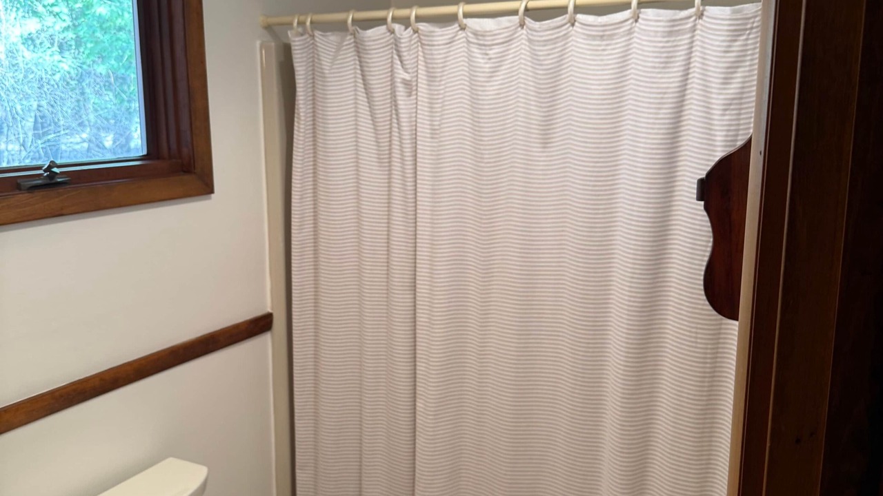 Photo of Bathroom in Maple City
