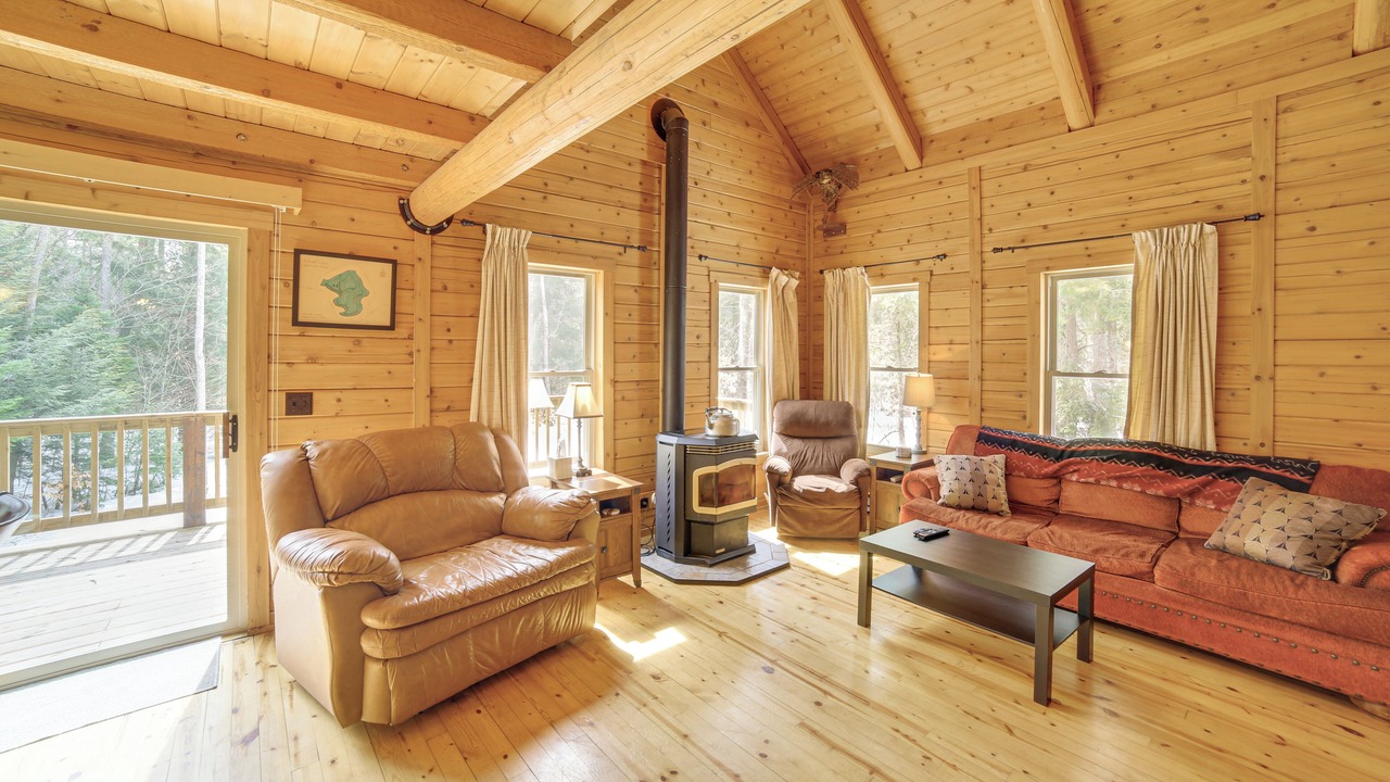 Photo of Livingroom in Wetmore