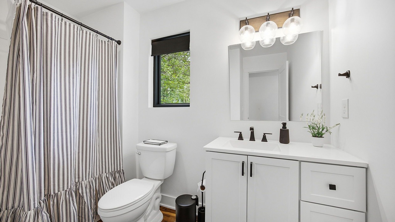 Photo of Bathroom in Overland Park