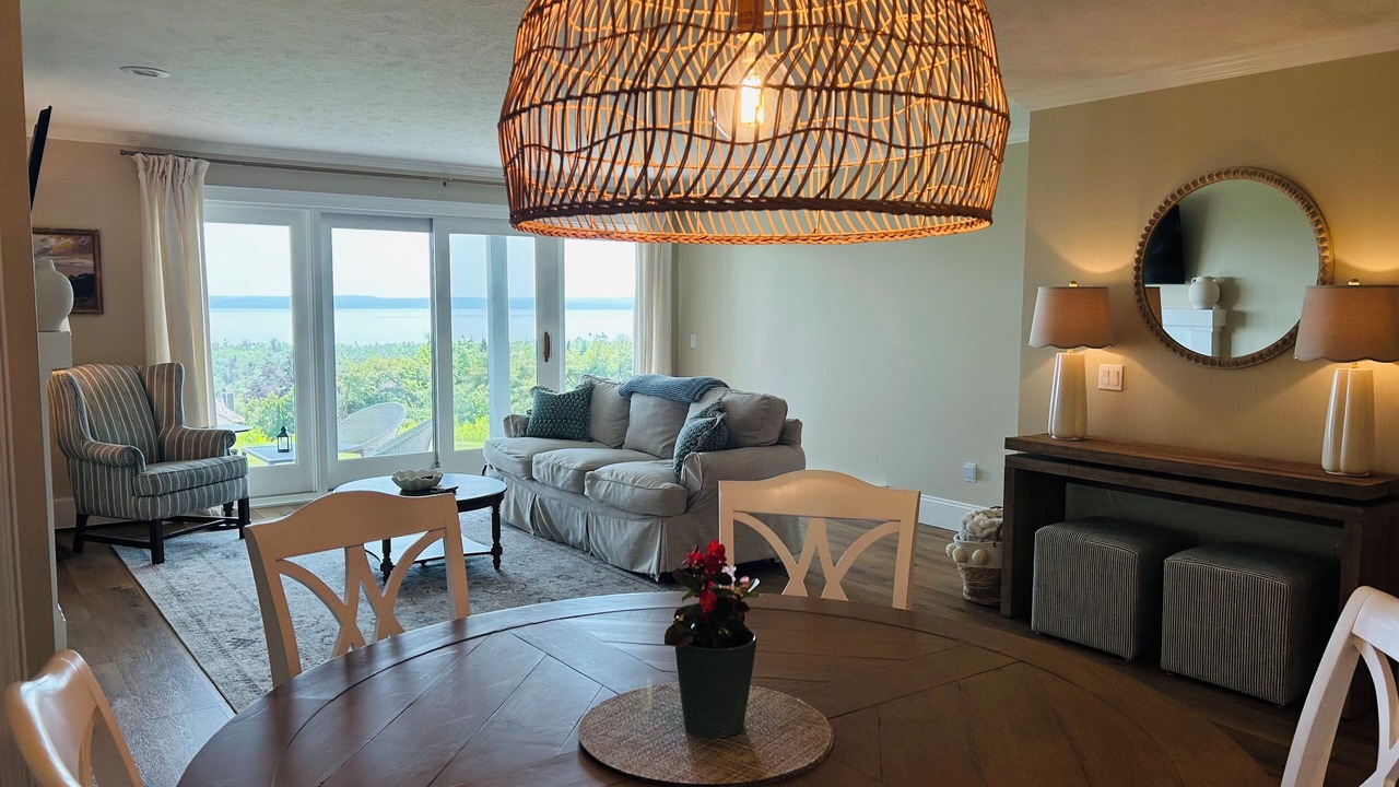 Photo of Livingroom in Forest Beach