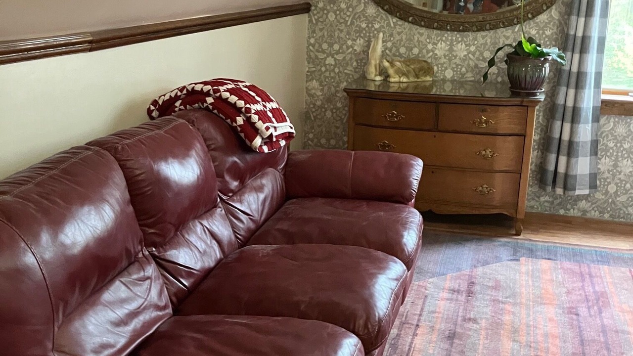 Photo of Livingroom in Ashland