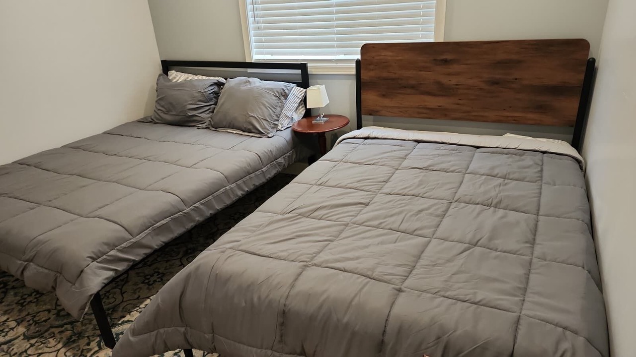 Photo of Bedroom in Rogers Park