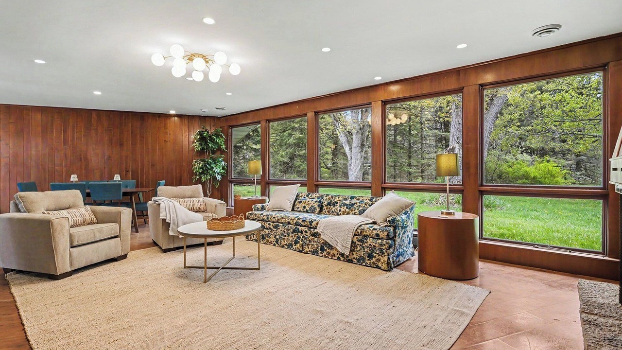 Photo of Livingroom in South Haven