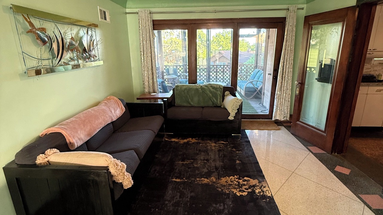 Photo of Livingroom in St. Louis