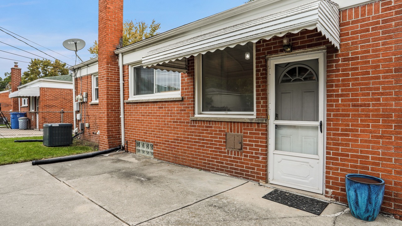 Photo of Outdoor in Dearborn Heights