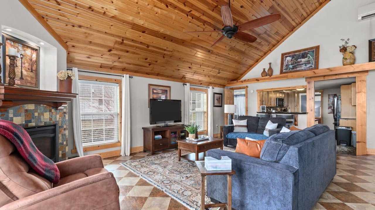 Photo of Livingroom in Little Suamico