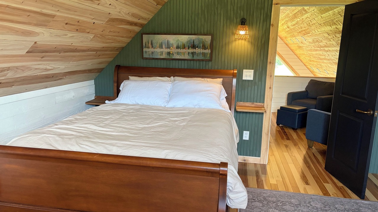 Photo of Bedroom in Center City