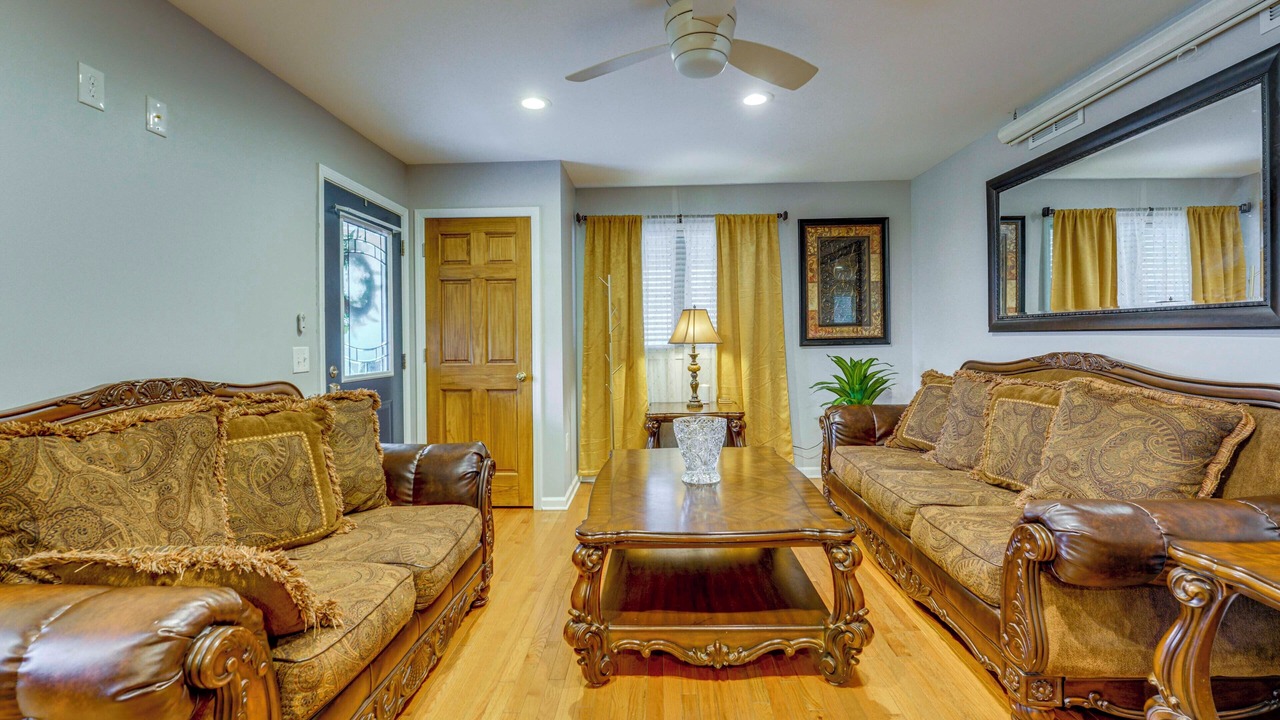 Photo of Bedroom in Auburn Hills